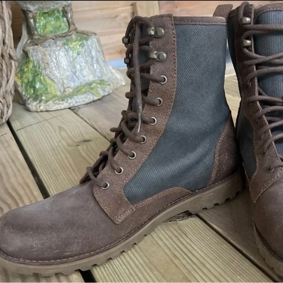 UGG BRown Leather Boots size US 11 Mens Lace Up Waterproof - Picture 8 of 10